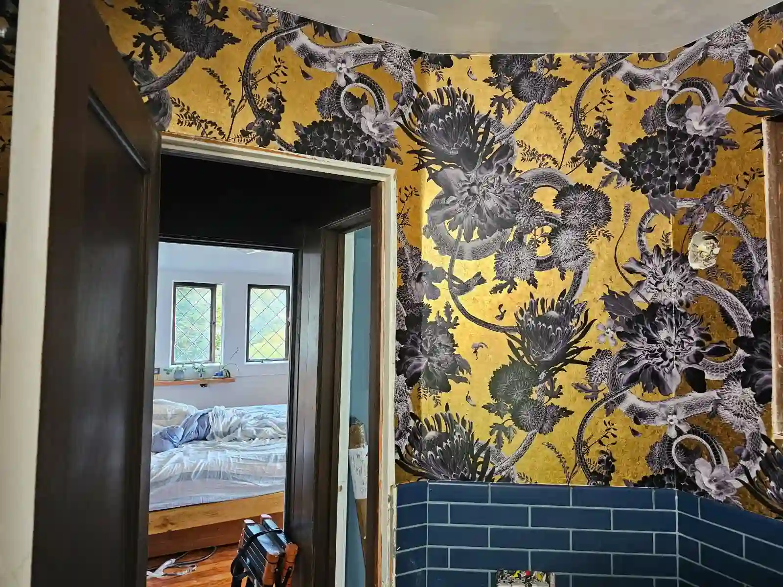 Accent wall wallpaper in a Reno living room